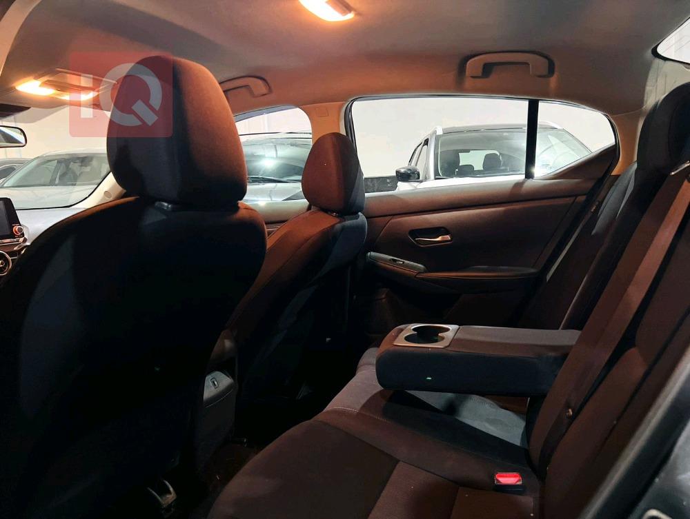 نيسان سنترا